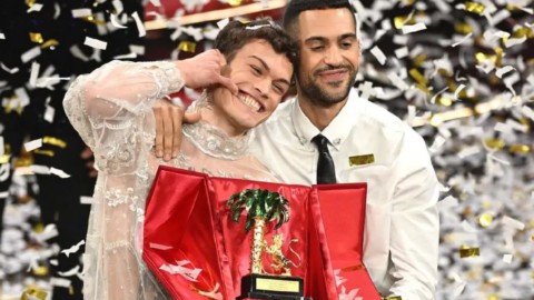 Sanremo, Festival "Chills": Mahmood et Blanco gagnent. Enregistrer l'écoute