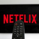 Netflix, Quartalsergebnisse über den Erwartungen aufgrund von Preiserhöhungen und Erfolgsserien: Gewinn- und Umsatzsprung
