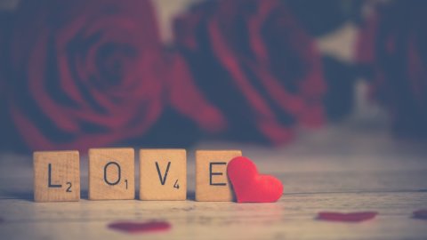 San Valentino “sfiorito”: colpa boom dei rincari energetici