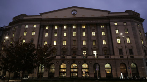 Rainha do Banco Bpm na Piazza Affari. Atlantia e Moncler sobem, Tim desce. Estoques europeus em alta