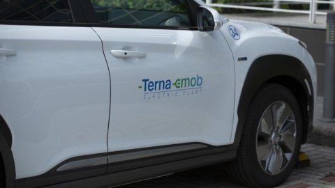 Terna rinnova flotta aziendale con oltre 1000 auto di cui 220 elettriche