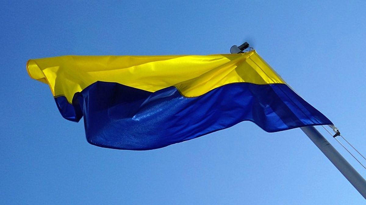 Ukraine, die Börsen setzen auf die Verhandlungen zwischen den USA und Russland und versuchen, nach dem Schwarzen Donnerstag aufzustehen