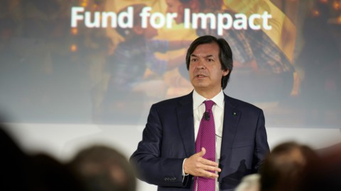 人道的緊急事態: Intesa Sanpaolo がウクライナ人に 10 万ユーロを寄付