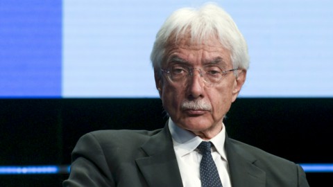 Tim : Le conseil ne rejette pas l'OPA de KKR, Rossi et Labriola pour explorer l'offre du fonds américain