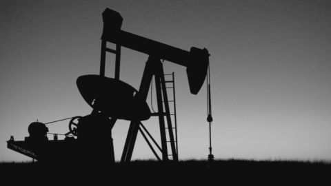 Sanzioni anche su gas e petrolio: l’Europarlamento chiede di estendere l’embargo contro la Russia