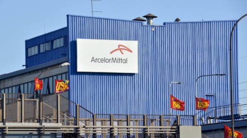 Ex Ilva: proroga dell’accordo ArcelorMittal-Invitalia. Stato al 60% tra due anni, vertici confermati