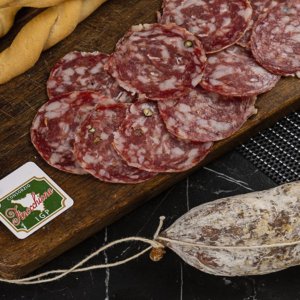 Finocchiona PGI: record production in 2021 for Nicolò Machiavelli's favorite Tuscan cured meat