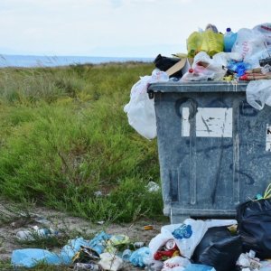 Tari, Rekorderhöhungen bei der Abfallsteuer. Die Italiener zahlen für die Verzögerungen beim Bau der Anlagen