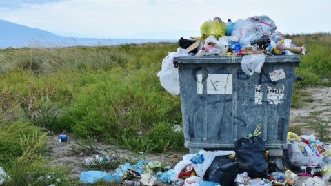 Gestione dei rifiuti marginale nella transizione ecologica italiana: impianti inadeguati, riforma urge