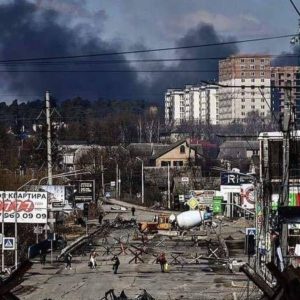 Mariupol lleva la guerra a la encrucijada entre la destrucción final o la negociación - Las alternativas de Zelensky