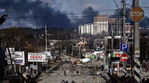 Mariupol membawa perang ke persimpangan jalan antara penghancuran akhir atau negosiasi - alternatif Zelensky