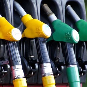 Benzina e diesel, il Governo proroga il taglio delle accise sui carburanti fino al 18 novembre 2022