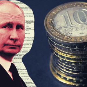 Russia, crolla il rublo e la Banca centrale alza il tasso d’interesse al 12%: ecco cosa sta succedendo