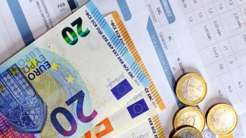 Recorte de facturas, Banco de Italia: "La prórroga no puede durar para siempre para no pesar demasiado sobre la deuda pública"
