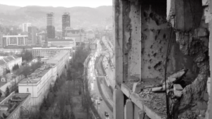 Assedio di Sarajevo e i palazzi distrutti