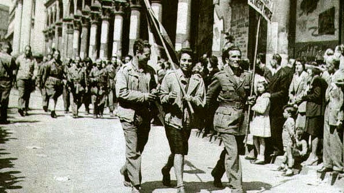 25 aprile 1945: partigiani a Milano