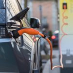 Mobilità elettrica: a Roma e Napoli il primato di stazioni di ricarica per auto in vista del 2035