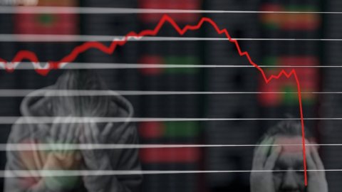Borsa ultime notizie: listini in profondo rosso, pesa Wall Street. A Milano si salva solo Eni, tonfo delle banche. È iniziata la correzione?
