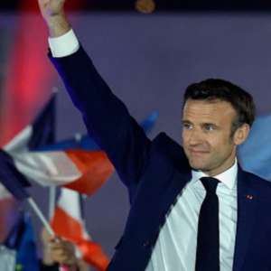 Francia, Macron ha vinto ma ora lo attendono 3 sfide europee e la prova cruciale delle elezioni legislative