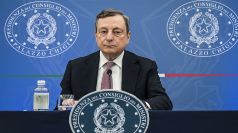 Draghi pone en línea a Salvini, Meloni y Conte y excluye su segundo mandato en el Palazzo Chigi