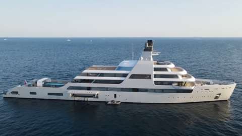 Gli oligarchi russi trovano rifugio nelle acque turche per i loro super yacht