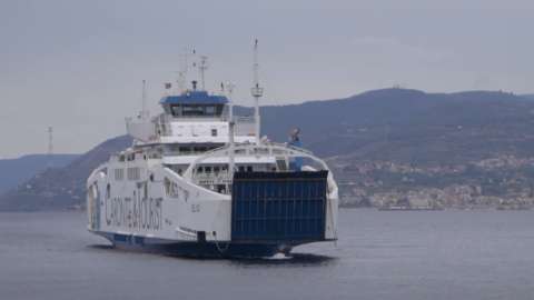 Stretto di Messina: Caronte fa prezzi esagerati e l’Antitrust lo sanziona con 4 milioni di “multa”