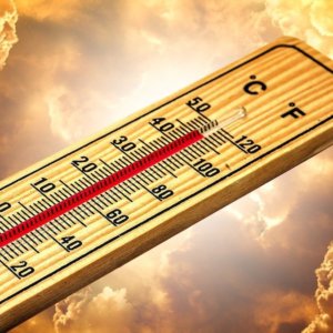 Caldo record: con Apocalisse 4800 attesi 40/42 gradi nel fine settimana e “notti tropicali”. Ecco quando finisce