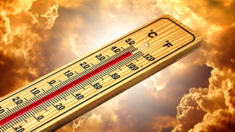 Chaleur record : avec Apocalypse 4800 prévu 40/42 degrés sur le week-end et "nuits tropicales". C'est quand ça se termine