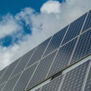GreenIT, Jv fra Eni e Cdp, avvia lo sviluppo di quattro progetti fotovoltaici in Italia
