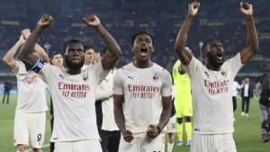 Verona-Milan: i rossoneri esultano