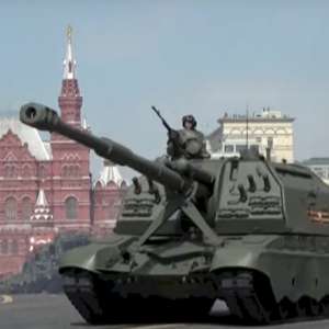 Putin, parade militer di Moskow hanyalah pertunjukan tetapi yang nyata dan tragis ada di Ukraina