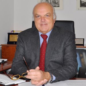 Genomul, noi frontiere pentru sănătatea noastră: despre asta vorbește celebrul genetician Bruno Dallapiccola