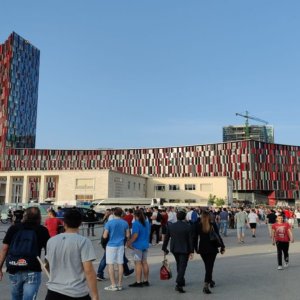 Conference League, o estádio Tirana passa no teste do grande evento da final Roma-Feyenoord