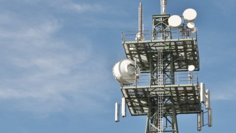 Telecomunicazioni, Mediobanca: I semestre  +3,6% nel mondo, ma l’Italia è in calo. Ecco la classifica delle telco