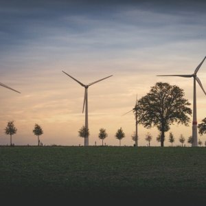 Comunità energetiche, da Intesa Sanpaolo 76 miliardi per favorire la transizione green delle imprese