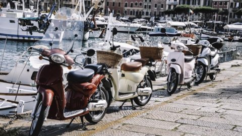 Transfert de propriété d'un cyclomoteur : voici comment procéder. Et comment réduire les dépenses