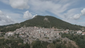 Castell’Azzara, tra le pendici meridionali del Monte Amiata