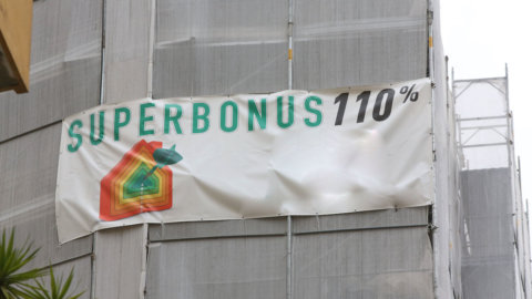 Superbonus 110٪ على قدم وساق: أكثر من 30 مليار من الاستثمارات في مايو. بيانات من اينيس