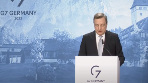 Draghi at the G7: “Great cohesion and unity on Ukraine. Forward sanctions to bring Putin to the negotiating table”