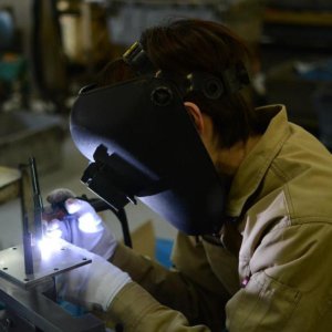 Industria: in Italia al top i settori dell’alta gamma e della tecnologia. Rapporto Intesa-Prometeia