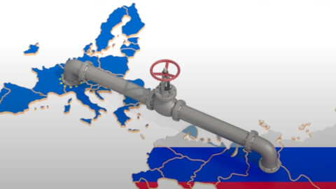 Gas, la Russia taglia del 15% i flussi all’Italia. E la Ue firma l’accordo con Israele e Egitto sul Gnl