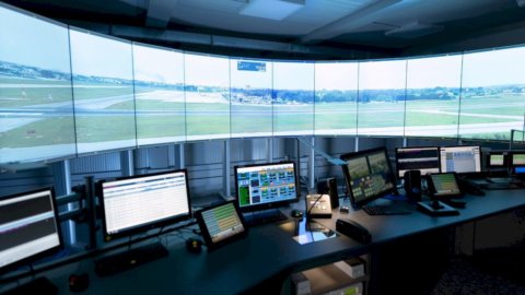 Aeroporti: Enav inaugura a Brindisi la prima torre di controllo italiana gestita da remoto