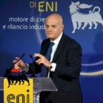 Eni firma accordo in Algeria da 1,35 miliardi di dollari: cosa significa per l’export di gas e cosa ha detto Descalzi