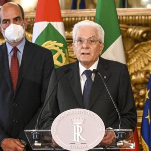 Președintele Mattarella dizolvă Camerele: vom vota în 70 de zile și exact pe 25 septembrie