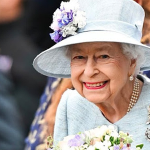 La reine Elizabeth II est morte. Charles est maintenant roi. Une époque se termine, le Royaume-Uni pleure le souverain