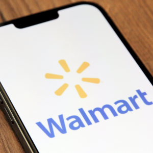 Walmart lancia l’allarme utili e spaventa le Borse: consumi Usa in discesa. In Europa corsa ai bond