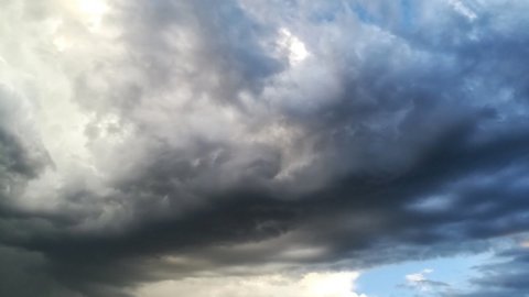 Meteo, un altro weekend di pioggia e maltempo. Sole e caldo tornano con l’inizio di aprile