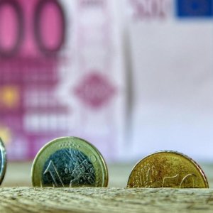 Économie, la Commission européenne voit des signes d'une plus grande reprise mais l'Italie ne fait pas partie des plus dynamiques