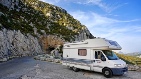 Camper, boom del mercato dell’usato: la mancanza di chip blocca le nuove produzioni