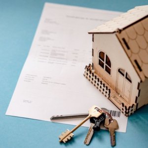 Mutui casa più cari e difficili da ottenere: tassi in rialzo, ma il mercato immobiliare tiene (per ora)